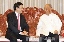 Chủ tịch nước Trương Tấn Sang thăm lãnh đạo lão thành Lào 